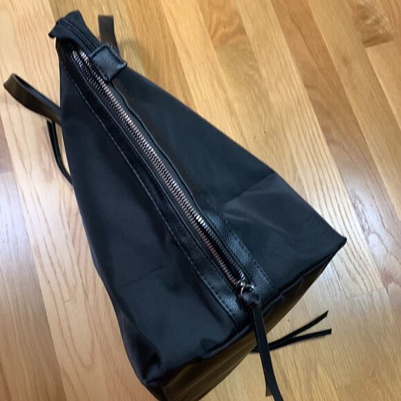 BOTKIER Black tote bag zip top zip/slip interior pockets decorative side zips - Picture 7 of 15